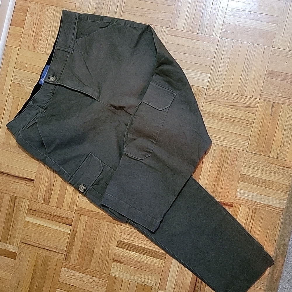 Democracy "Ab"solution capris.